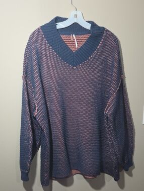 Free People Navy and Pink Two-Tone V-Neck Sweater